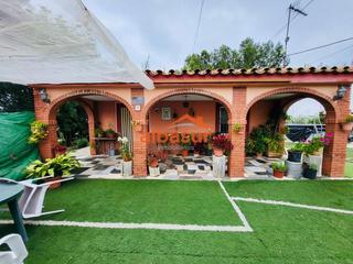Maison à Carlota (La). Preciosa casa con terreno en las pinedas ( la carlota)
