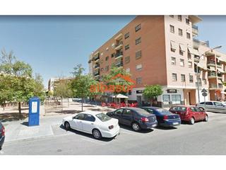 Parking coche en Fuensanta- Arcángel. ¿estás buscando una plaza de aparcamiento y un espacio adicional