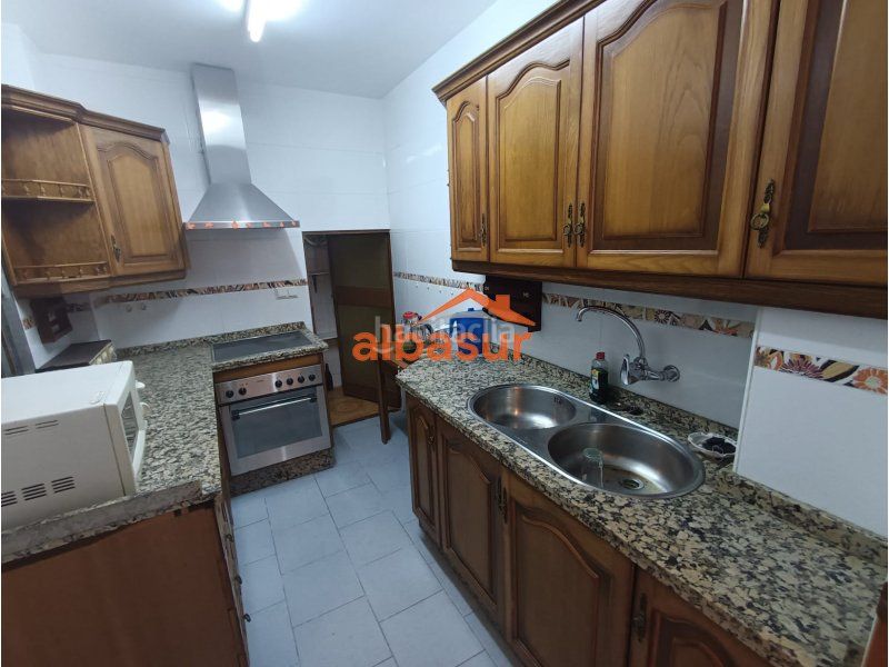 Foto e0bfc662-180b-4ee7-b29a-fc95694473fa. Casa a Campo de la Verdad - Miraflores Córdoba