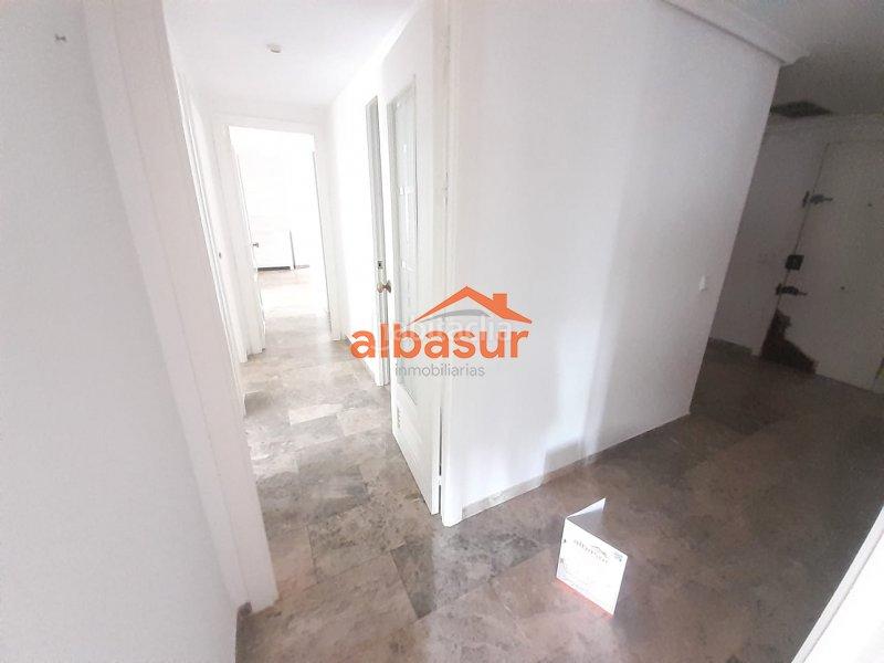 Foto 1d961f76-bd45-4b0c-9aaf-9955380d90bc. Appartement avec chauffage parking piscine dans El Brillante -El Naranjo - El Tablero Córdoba