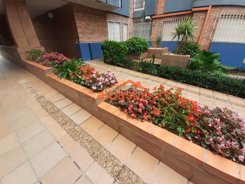 Foto 41145c3e-3c08-41d2-bd04-ef27244bf770. Flat with heating parking pool in El Brillante -El Naranjo - El Tablero Córdoba