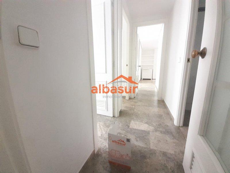 Foto 7075dd60-1b3a-478e-ab53-50abbbc547b9. Flat with heating parking pool in El Brillante -El Naranjo - El Tablero Córdoba