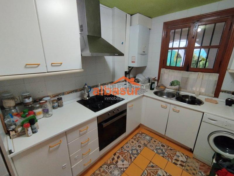 Foto 24a91e78-4842-4d2e-85a3-432be8ad0123. Casa a schiera con riscaldamento in casco histórico - ribera - san basilio Córdoba