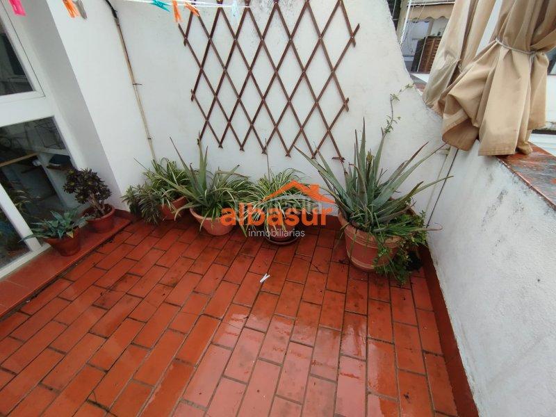 Foto 5b145a5d-c602-4d40-b6c2-376a5967ea6b. Casa a schiera con riscaldamento in casco histórico - ribera - san basilio Córdoba