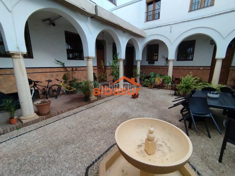 Foto 781f81e4-b671-4109-a2a9-6d0c0d486880. Casa a schiera con riscaldamento in casco histórico - ribera - san basilio Córdoba