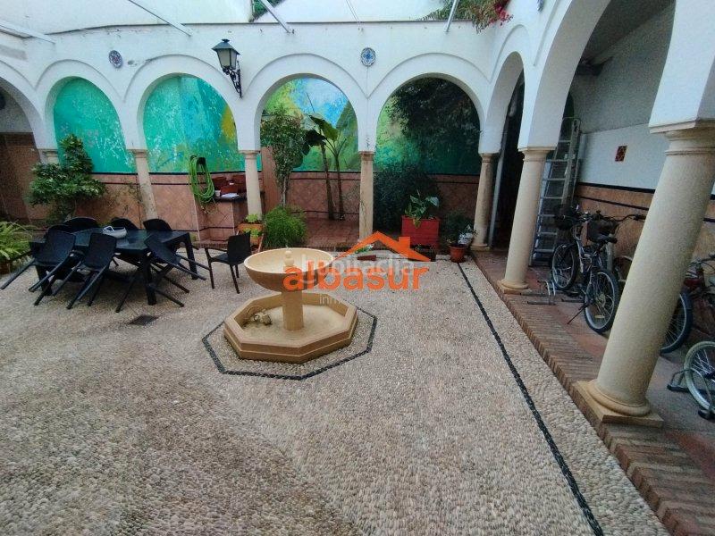 Foto ea8cb59c-d810-4977-a1c7-0fa8f5e17dc6. Casa a schiera con riscaldamento in casco histórico - ribera - san basilio Córdoba