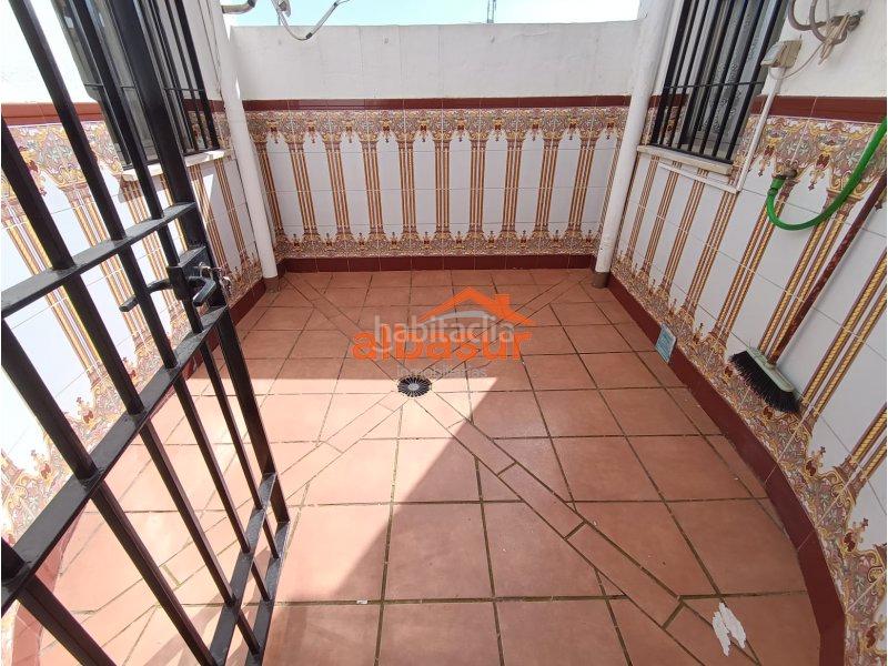 Foto adc9aeeb-125a-47f7-b806-f5ab8ca5a50c. Casa amb calefacció a Campo de la Verdad - Miraflores Córdoba