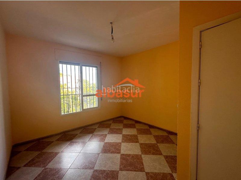 Foto f87c62ae-5f1f-4958-9518-2ceb41ebfe26. Appartamento con parcheggio piscina in Sector Sur Córdoba