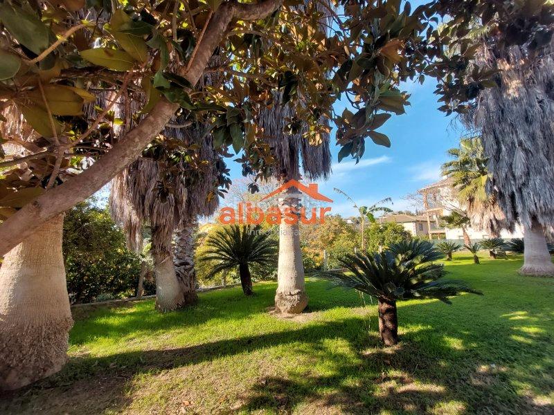 Foto 7f3fc8bd-212f-4111-9e12-892ded296a0b. Chalet mit kamin heizung parking pool in Paraíso Arenal - La Colina Córdoba