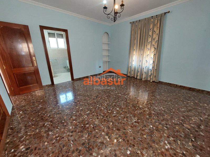 Foto c875094e-3ade-4176-9212-695e5b60ed91. Chalet mit kamin heizung parking pool in Paraíso Arenal - La Colina Córdoba