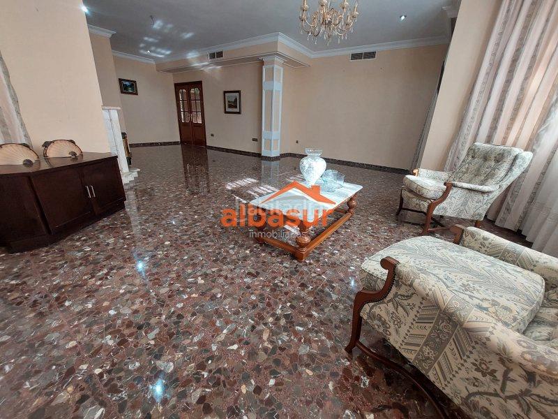 Foto f8f884d6-77c6-4037-8c6c-7ca7aa0a97f9. Chalet mit kamin heizung parking pool in Paraíso Arenal - La Colina Córdoba