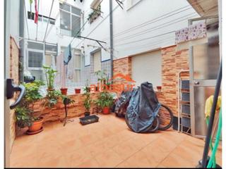Piso en Sta. Marina - San Andrés - San Pablo - San Lorenzo. ¡ amplio piso de cuatro habitaciones en zona de levante!