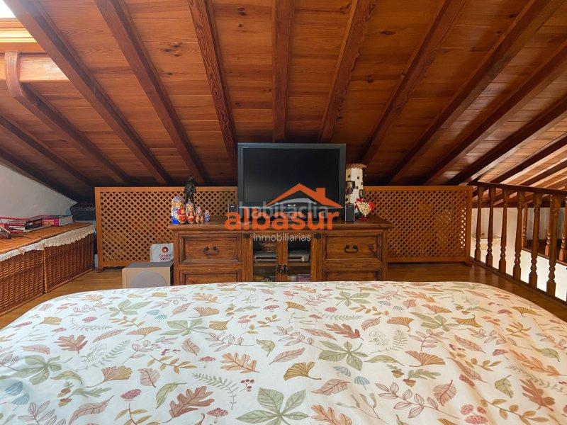 Foto c37a61fc-b3bd-4284-aa85-465ad4651b59. Duplex con riscaldamento in casco histórico - ribera - san basilio Córdoba