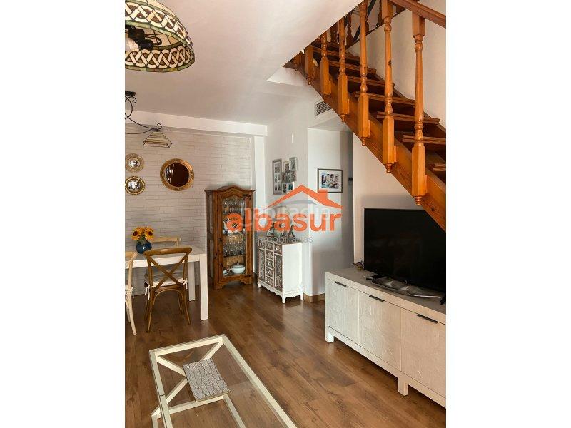 Foto dbe81698-1f9b-4eb7-b3fc-06a682a49446. Duplex con riscaldamento in casco histórico - ribera - san basilio Córdoba