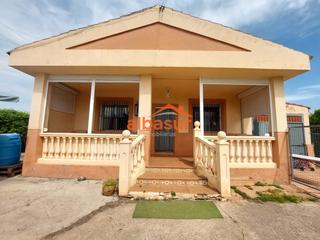 Maison  Avenida las quemadas. Las quemadas! 2 casas independientes listas para vivir con pisci