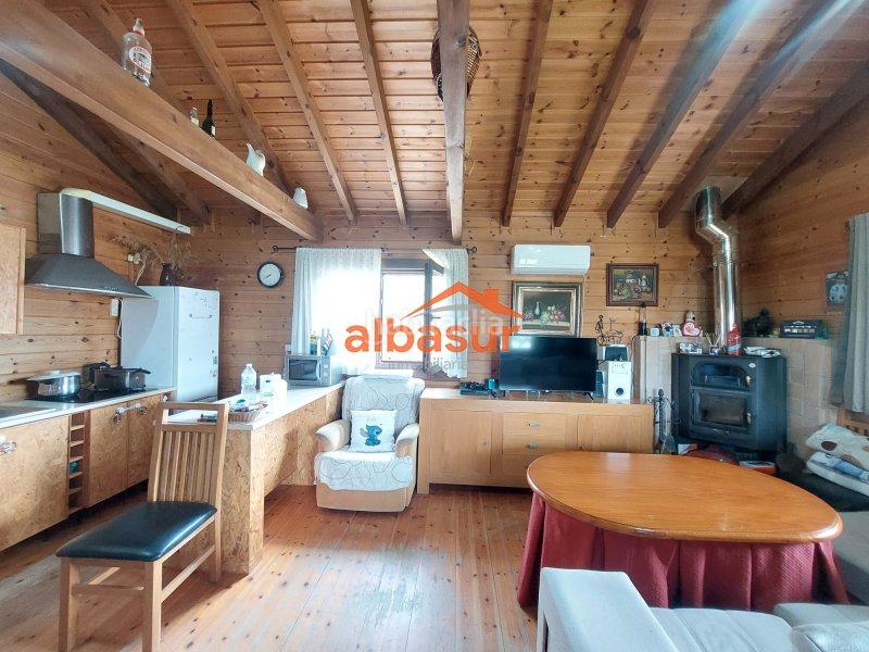 Foto d8c5c18b-71ef-49d3-8385-af9ec8ef03d7. Casa las quemadas! 2 casas independientes listas para vivir con piscina en Córdoba
