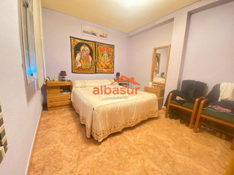 Foto a80d69d5-bf65-40e5-994e-ad004ec0a804. Appartamento con riscaldamento in Santa Rosa - Valdeolleros Córdoba