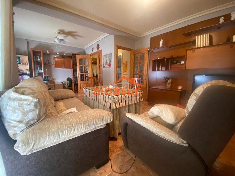 Foto c371f492-4232-40cf-a751-6560e6daff0e. Appartamento con riscaldamento in Santa Rosa - Valdeolleros Córdoba