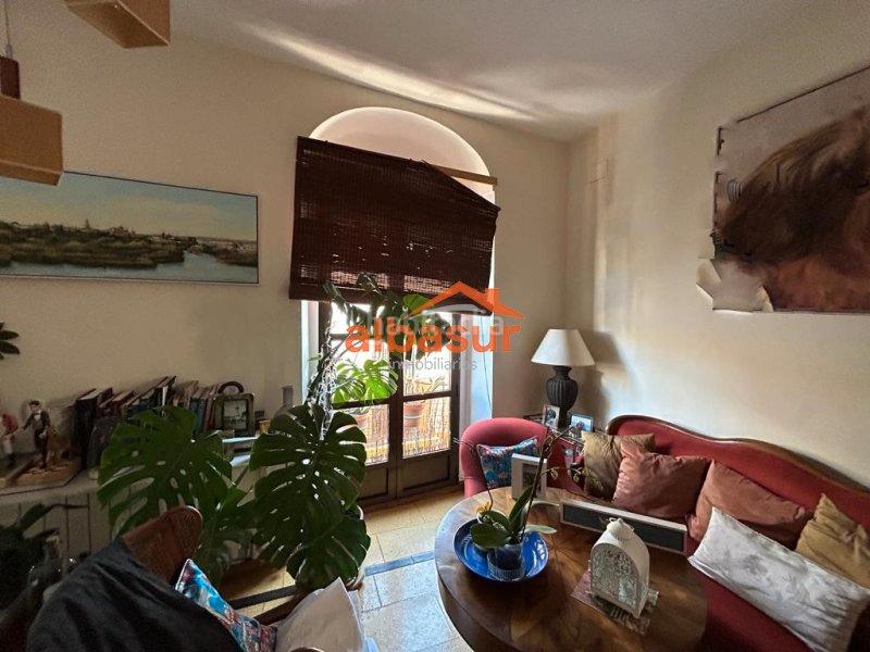 Foto 0741dd0d-c243-4127-bf8a-ad27509bcb27. Appartement avec parking dans casco histórico - ribera - san basilio Córdoba