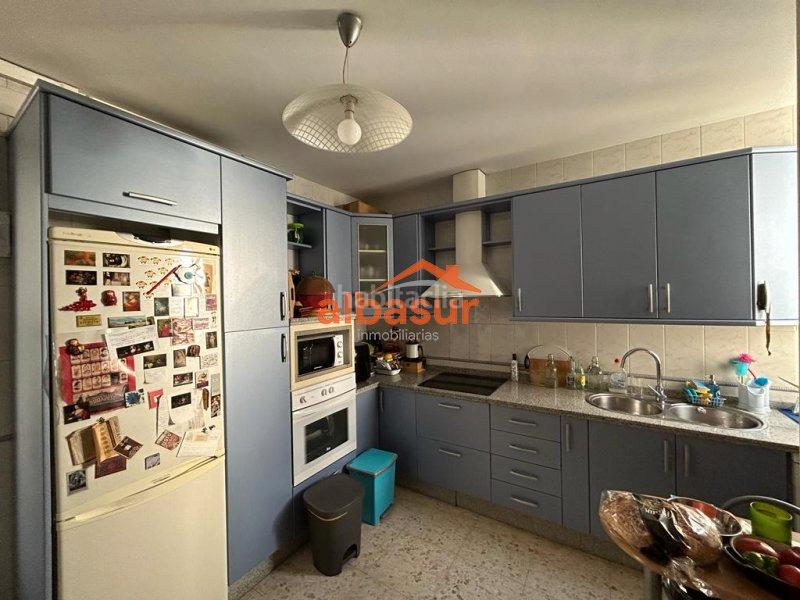Foto 3a2cad21-e4a6-493d-98ff-f140ba33e3f6. Appartement avec parking dans casco histórico - ribera - san basilio Córdoba