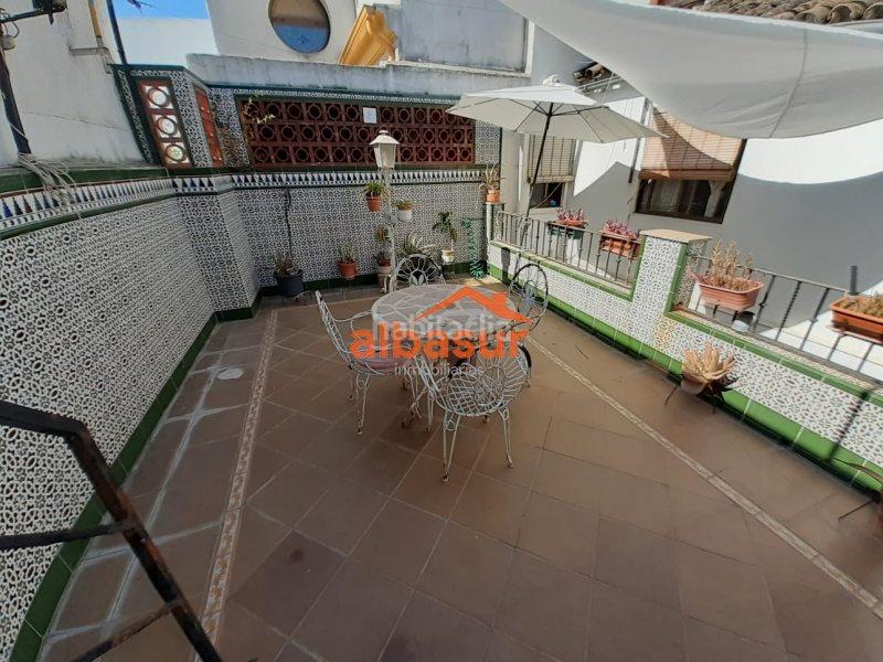 Foto a37819a1-04b8-42ad-bcfb-3fff6a0ded14. Casa gran casa independiente en san pedro en casco histórico - ribera - san basilio Córdoba