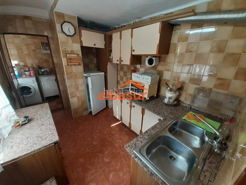 Foto afdc5b4e-080a-4e83-8662-e933037c3256. Casa gran casa independiente en san pedro en casco histórico - ribera - san basilio Córdoba