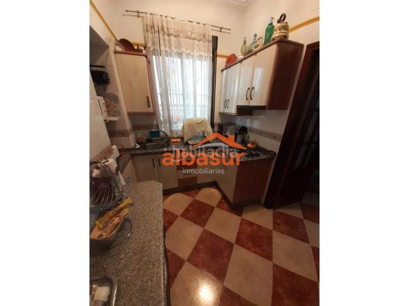 Foto c8fa8d77-fdb4-42a7-98ad-ea5d1b509ca0. Casa gran casa independiente en san pedro en casco histórico - ribera - san basilio Córdoba