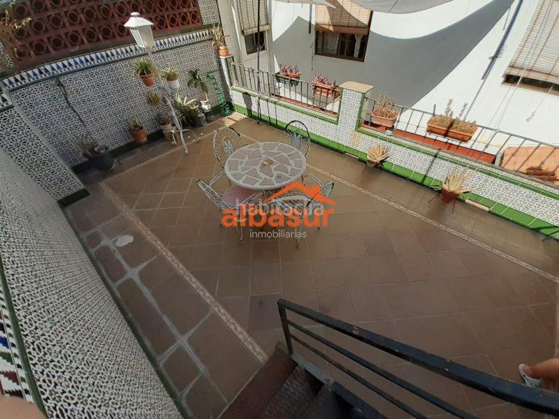 Foto fc84cb04-3bc1-4e21-800d-04bb8308a6de. Casa gran casa independiente en san pedro en casco histórico - ribera - san basilio Córdoba