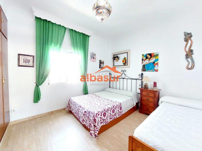 Foto a59e0bcc-23ac-4d1c-a62f-4ed8c45f5387. Masia a barrio majaneque 22a a El Higuerón Córdoba