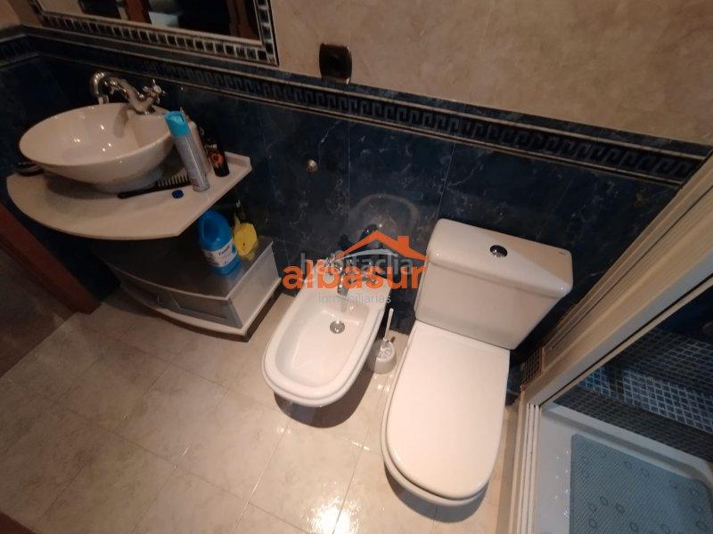 Foto f954d304-dbb2-4d9f-9aca-f4a914fee9f6. Location appartement dans casco histórico - ribera - san basilio Córdoba