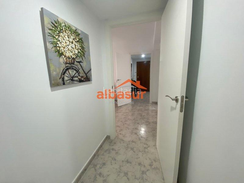 Foto 0d3fef58-3997-46c7-9ea7-ded6c1a5238c. Location appartement avec chauffage dans Ciudad Jardín - Zoco Córdoba