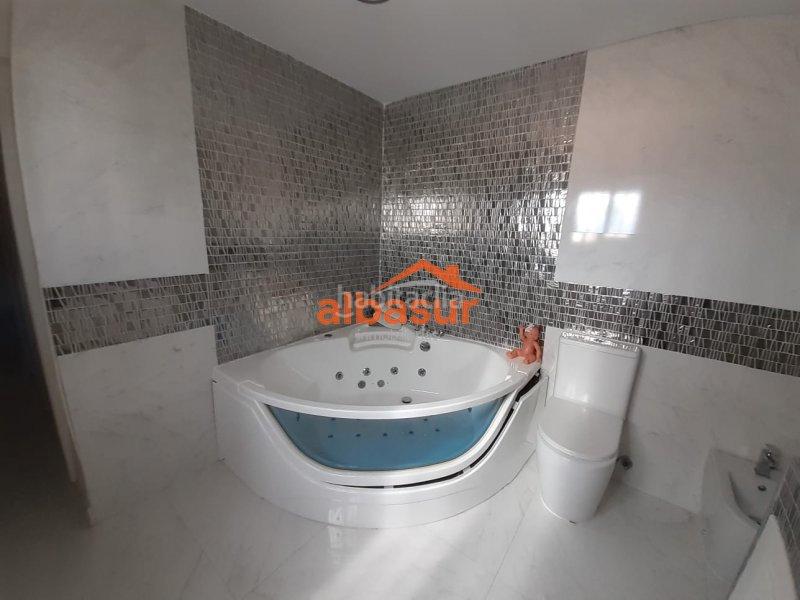 Foto a35e7fe9-6ff2-4aa7-8058-ded48385825f. Casa con riscaldamento in Campo de la Verdad - Miraflores Córdoba