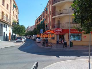 Local Comercial a Fuensanta- Arcángel. Local ideal para despacho o consulta zona eroski- 86 mtrs