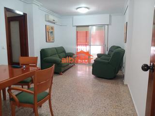 Appartement à Cañero. ¡¡amplio piso en cañero en muy buen estado en venta para familia