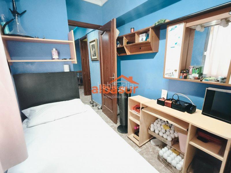 Foto 3b7bf5fa-0325-47b2-b189-ec6743cb9353. Piso super oportunidad para inversión o vivienda habitual en Córdoba