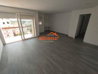 Etagenwohnung in Fuensanta- Arcángel. Gran piso reformado a estrenar en la fuensanta