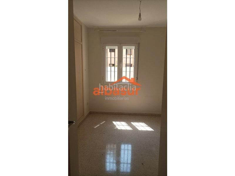 Foto 1efd8384-a907-45f8-8319-2c550b60abc6. Alquiler piso en Ciudad Jardín - Zoco Córdoba
