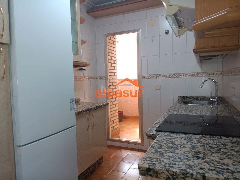 Foto fa77b423-bceb-4eca-9480-110649cd9311. Alquiler piso en Ciudad Jardín - Zoco Córdoba
