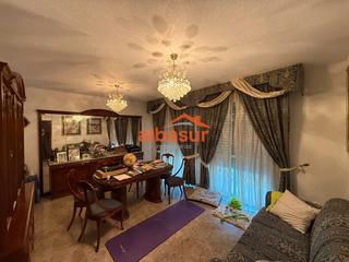 Appartement à Sector Sur. Piso en residencial privado