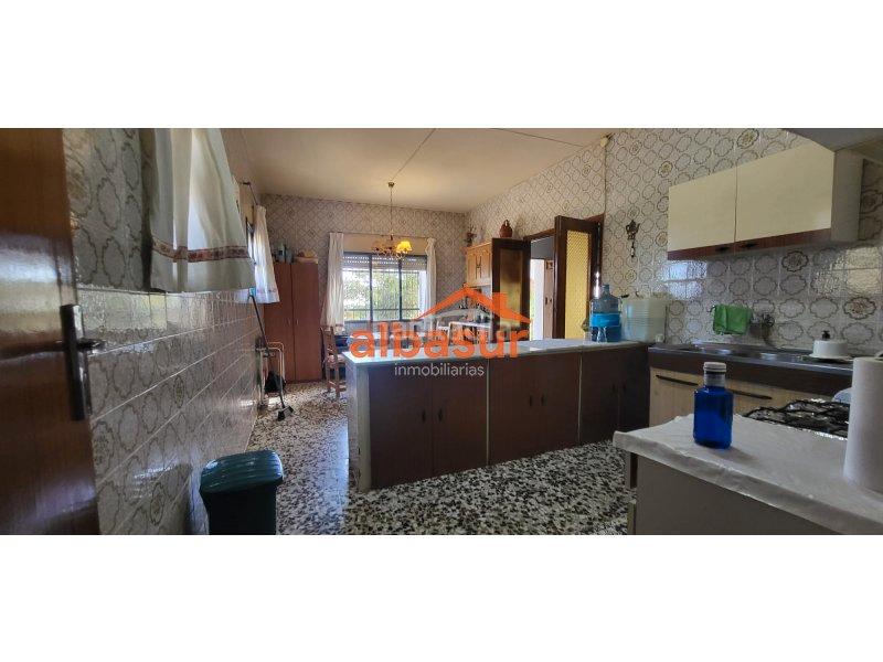 Foto 65d45a0f-2b44-41d8-b57b-011652883816. House in El Brillante -El Naranjo - El Tablero Córdoba