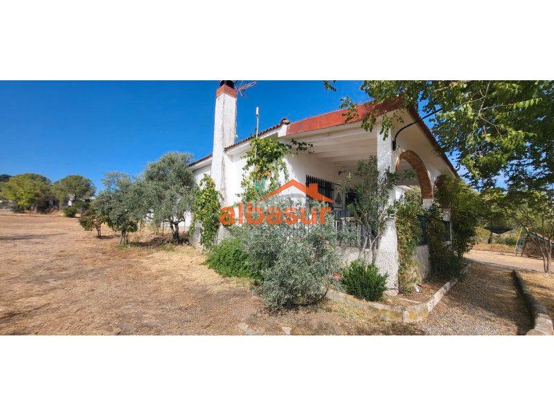 Foto f86f5078-2a94-435c-a3de-1858efdc109d. House in El Brillante -El Naranjo - El Tablero Córdoba