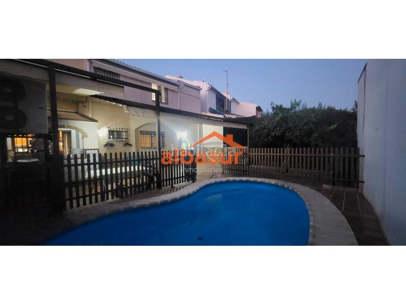 Foto c8031dda-7d74-4322-8015-785f08a1ec3d. Reihenhaus mit heizung parking pool in El Brillante -El Naranjo - El Tablero Córdoba