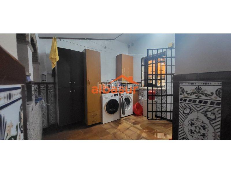 Foto f714f605-e32f-405e-a630-29bcc2116316. Reihenhaus mit heizung parking pool in El Brillante -El Naranjo - El Tablero Córdoba