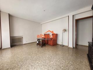 Pis en Avenida de medina azahara 19. Piso en avenida medina azahara