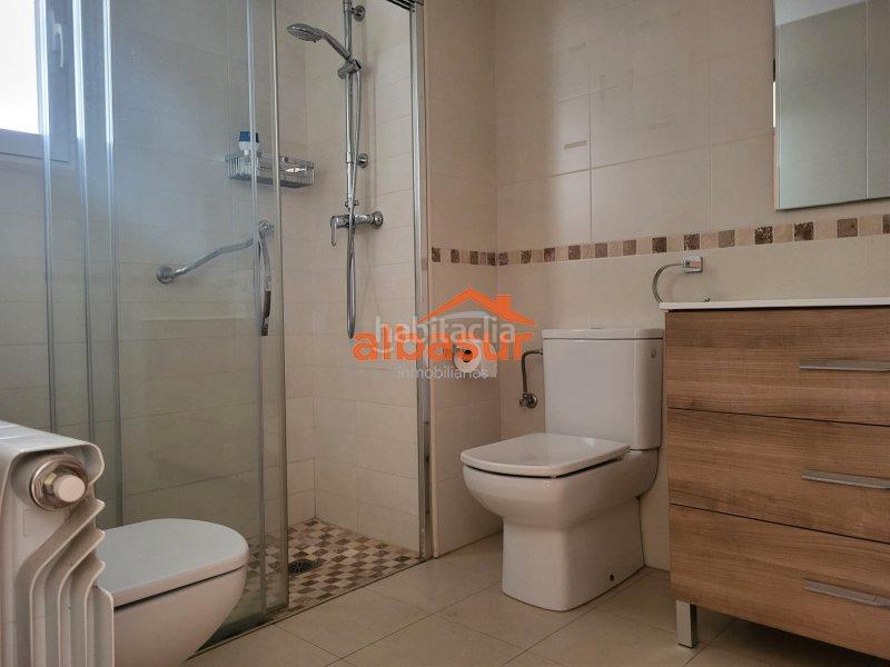 Foto b88121e3-9875-420d-ba1f-d657157a7f81. Appartamento in avenida de medina azahara 19 in Ciudad Jardín - Zoco Córdoba