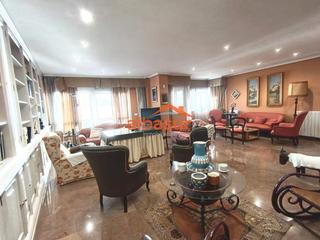 Piso en Centro. Exclusivo piso en pleno corazón de córdoba – 230 m² de elegancia