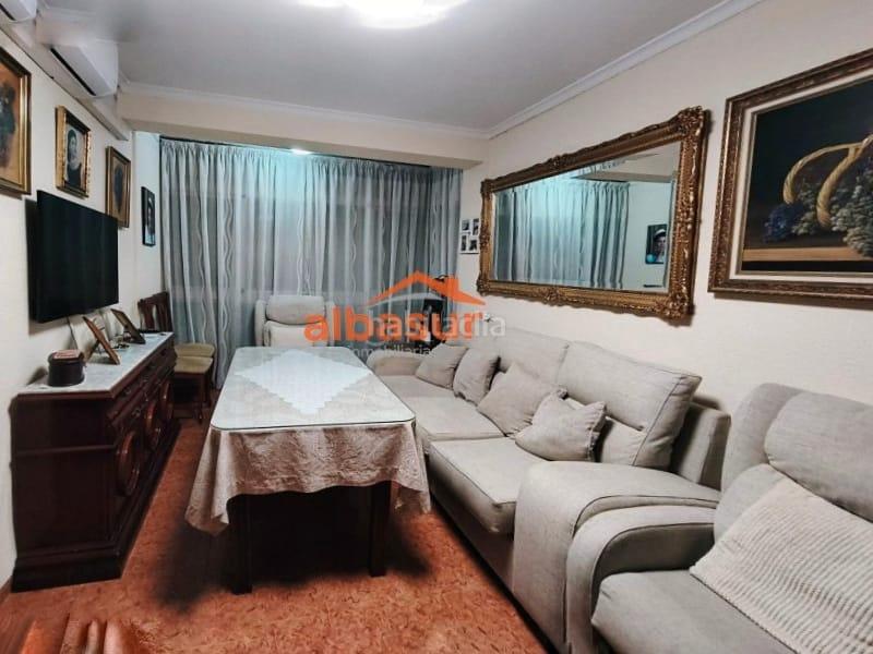 Foto 6b982319-ab9b-42d6-a3b7-964a1e1cf80d. Appartement avec chauffage dans Sector Sur Córdoba