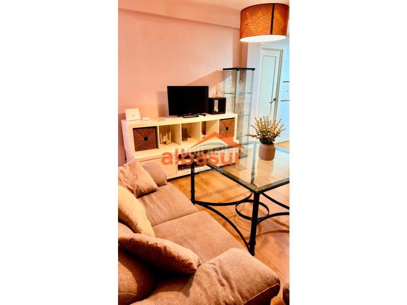 Foto 5f3723b8-8477-4e49-91cf-78d6f4e2bd28. Flat in Ciudad Jardín - Zoco Córdoba