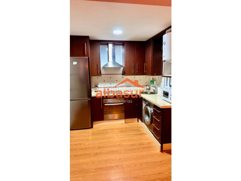 Foto b4865b1e-7c13-4e1a-9f3e-c92304841ee6. Flat in Ciudad Jardín - Zoco Córdoba