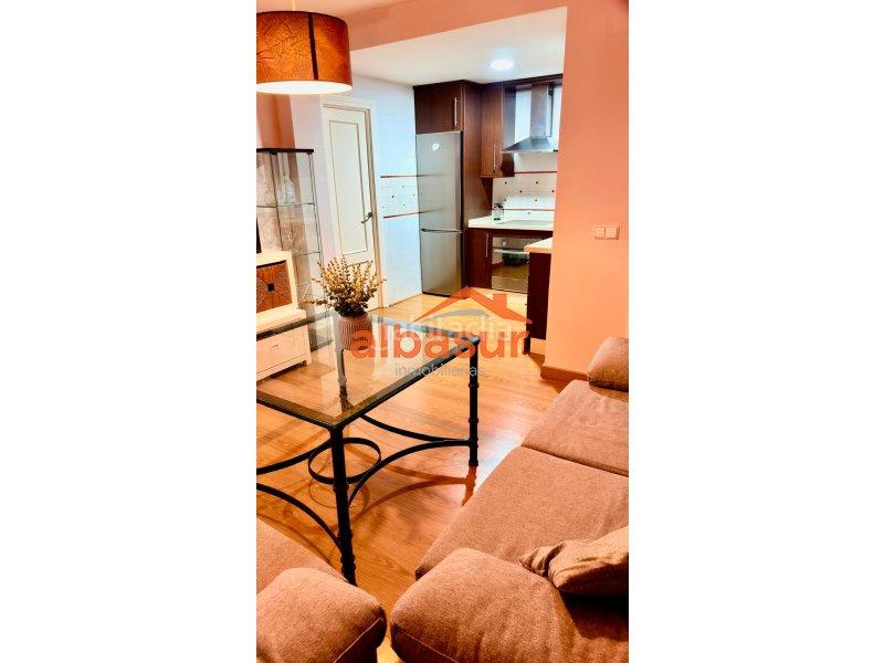 Foto b59556b4-87b8-4669-8dc2-df76f0e9b396. Flat in Ciudad Jardín - Zoco Córdoba